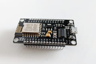 What is the difference between an Arduino/ESP and a Raspberry Pi? (2025 ...
